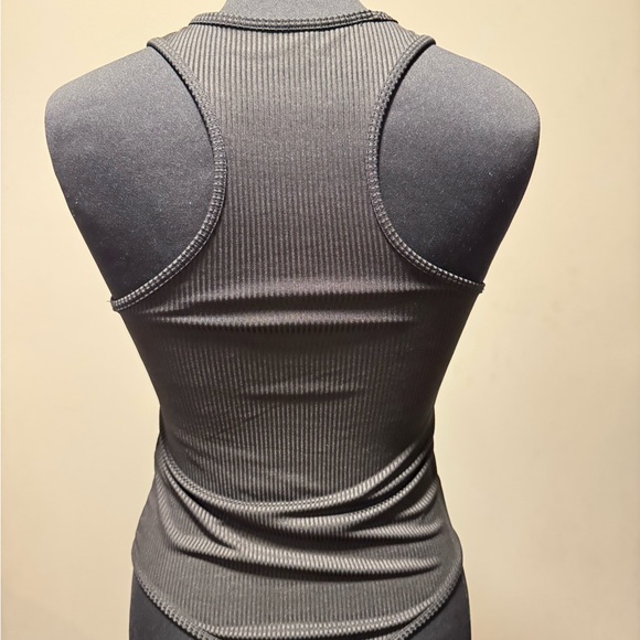 Black Ribbed Sleeveless Top - Picture 4 of 5